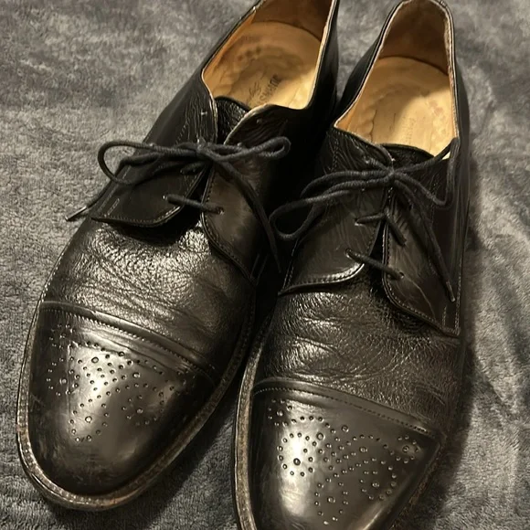 Johnston & Murphy Black Leather Men's Dress Shoes - Picture 11 of 12